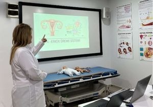 Yeni Yüzyıl Üniversitesi Gaziosmanpaşa Hastanesi'nde Gebe Okulu Semineri  Gerçekleştirildi